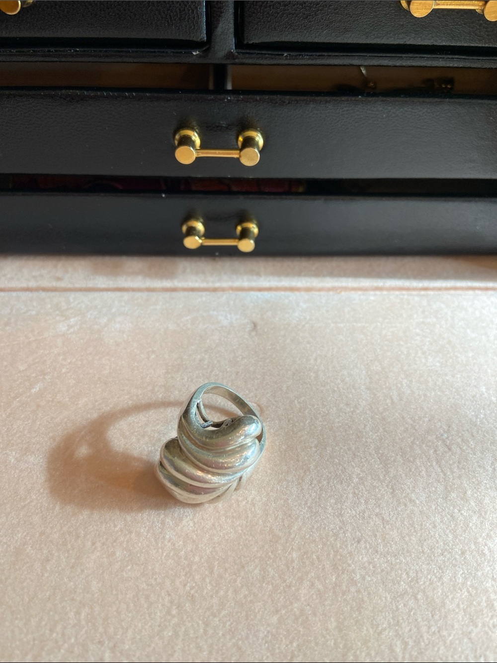 Vintage Sterling Silver Dome Ring from Fortunoff in the 1980’s. Statement piece.